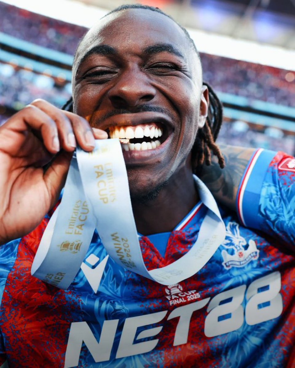 لو تمت صفقة ايزي &amp; سافينيو مع قدوس و بالينيا

هذا افضل صيف شفته مع توتنهام ❤️