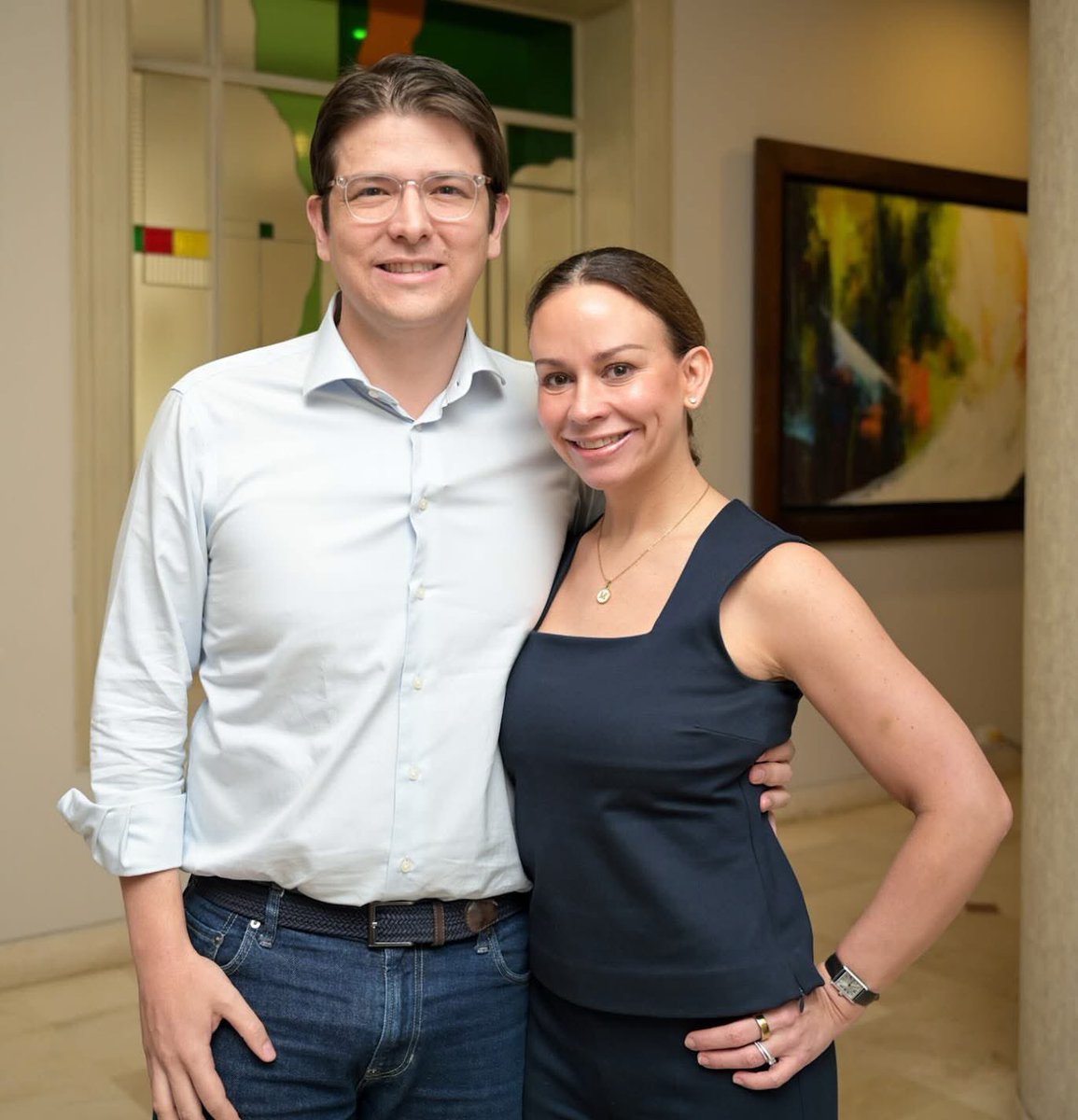 Colombian presidential candidate Miguel Uribe, who was wounded in a shooting while campaigning against pro-abortion leftist incumbent Gustavo Petro, succumbed to his injuries.

Image: Miguel Uribe