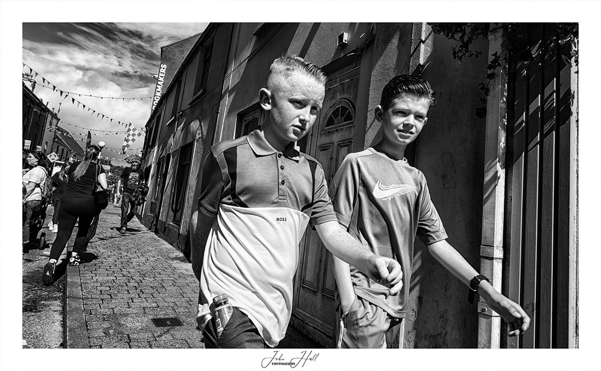 johnhall_john's tweet photo. A few more candids from Puck Fair at the weekend. @ThePhotoHour #streetphotography #killorglin #candidshots #blackandwhitephotography #puckfair https://t.co/IMLNbvAT1n