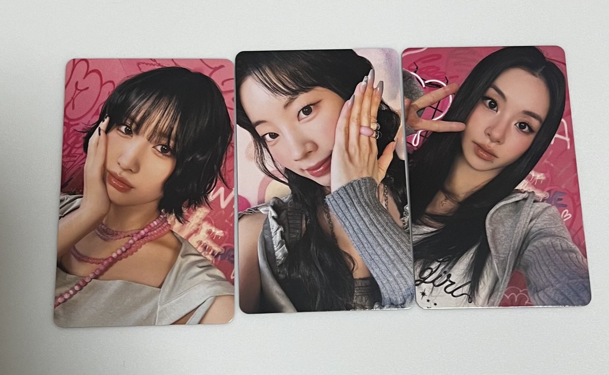 TWICE THIS IS FOUR 1万円特典トレカ

譲)モモ、ダヒョン、チェヨン
求)サナ、ジヒョ
モモ▶︎サナ
ダヒョン、チェヨン▶︎ジヒョ

9/17手渡し、まとめて交換して下さる方優先です🙇🏻‍♀️
#TWICE交換 #TWICEトレカ交換