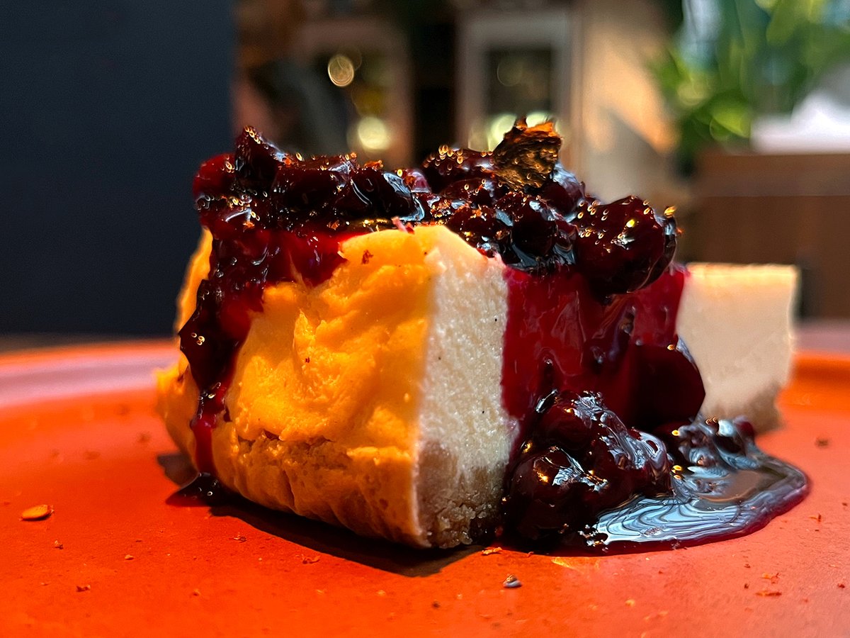 pickyglutton's tweet photo. A fellow nerd over on Mastodon described my review of Mayfair’s Fonda as ‘beautifully written… that at times shades into delightful bitchiness’. Agree or disagree? Read, then decide for yourself: https://t.co/BjieLioInj

#TacoTuesday https://t.co/USnu5p7JWM