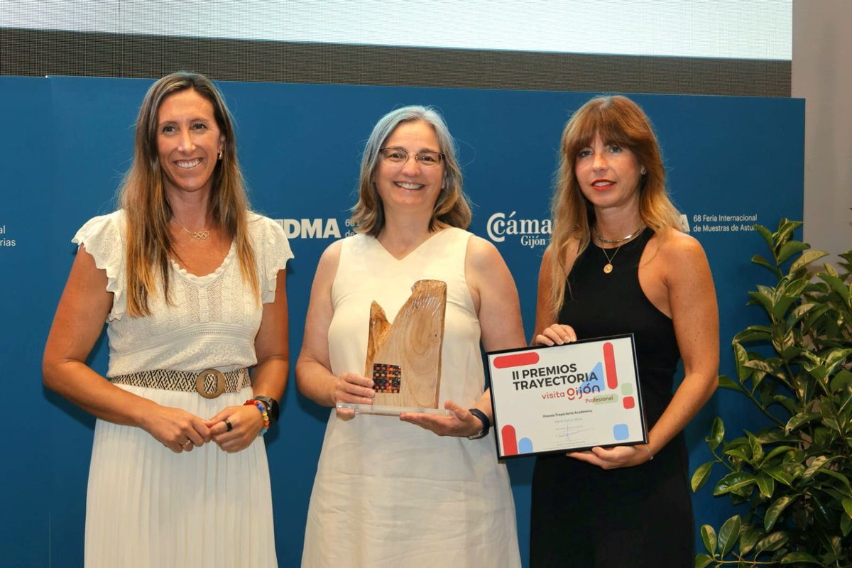 GijonTurisProf's tweet image. 📸 ¡Ya puedes ver las fotos del evento de los Premios Trayectoria @GijonTurisProf celebrado la semana pasada en #FIDMA
🏅 Beatriz Cimadevilla @hsanmiguelgijon 
🏅 @Silken_Hoteles  Ciudad Gijón
🏅 La Excusa Perfecta
🏅 Marta García Mena
👇