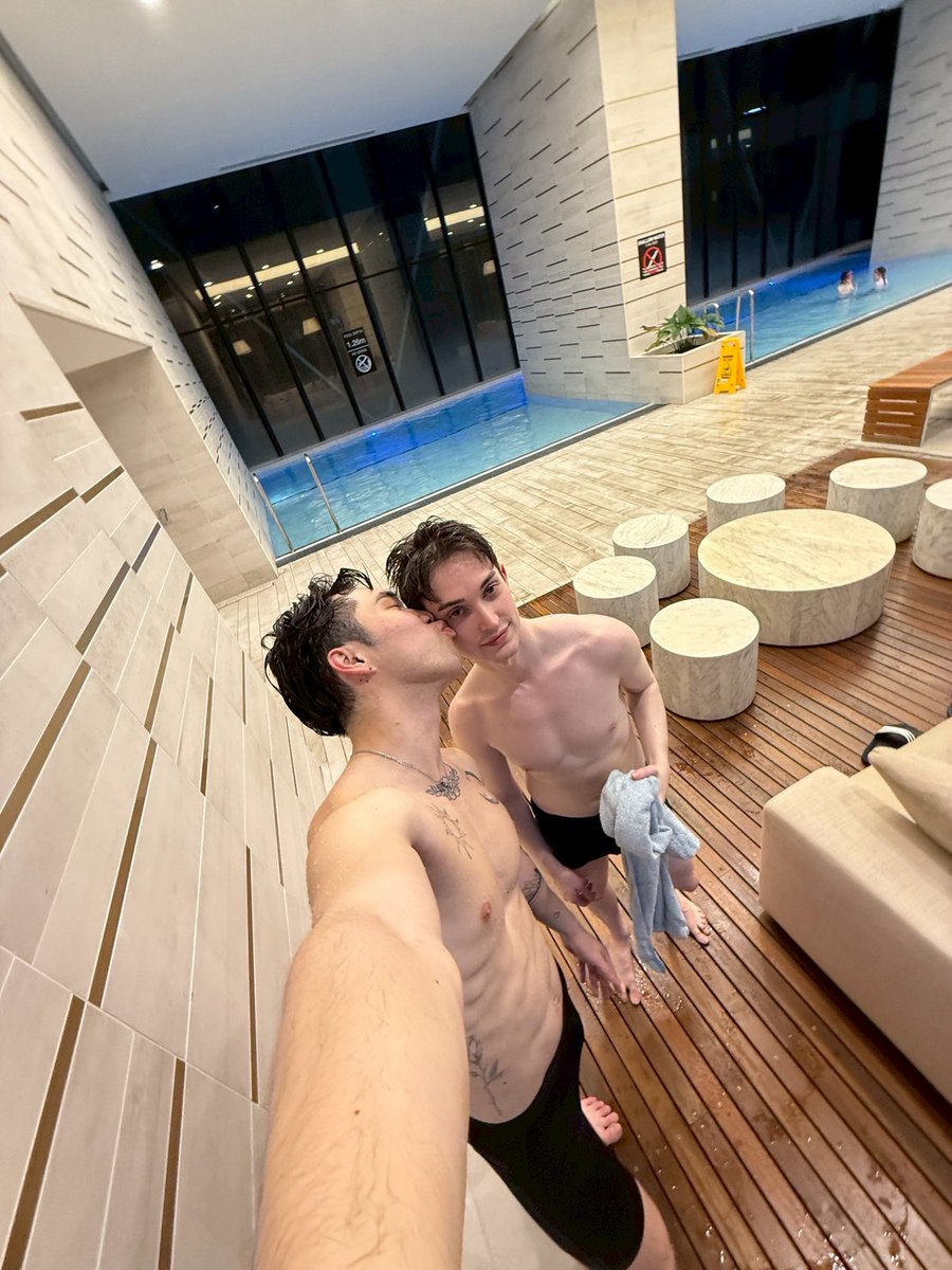 Always in such a good mood after swimming together