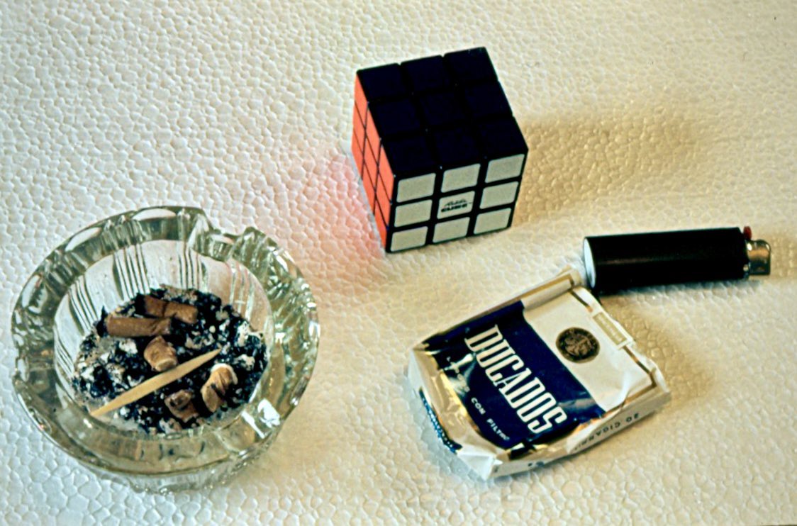 31-32/52 en #MemoriasDeR

Las tardes de verano, hace 45 años planificando viajes, vaya cosas❤️‍🩹