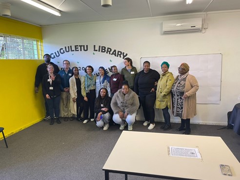 EpiBiostats_UCT's tweet image. As part of #NationalScienceWeek, our Division partnered with Cape Town libraries to host 100+ learners for sessions on #Epidemiology &amp;amp; #Biostatistics with games on contact tracing and data analysis.
Swipe to see pics and more info about the event
@UCT_news @UCT_SPH @UCTHealthSci