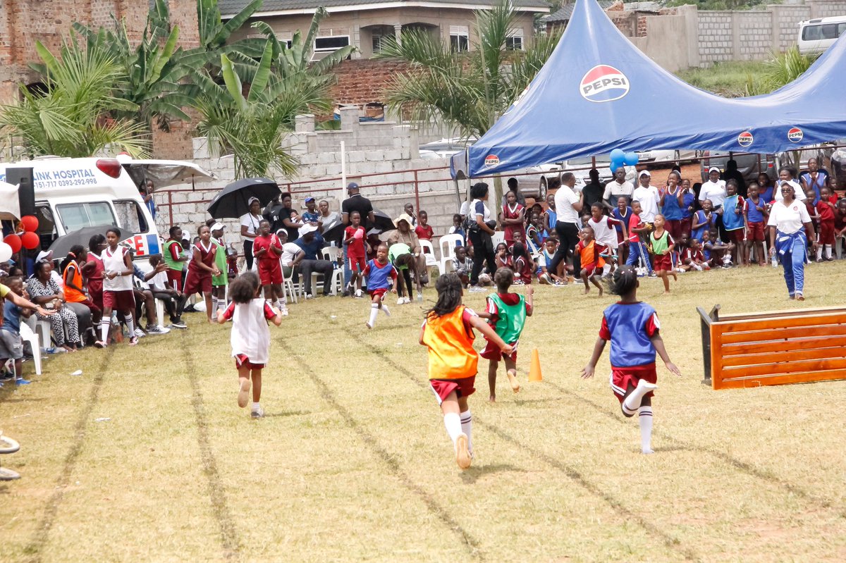 Stoneridge_Sch's tweet photo. Energy. Team spirit. Unforgettable moments. 🏅 

#SportsDay2025 #PrimarySection #TheStoneridgeSchool https://t.co/KXa0yMogWs