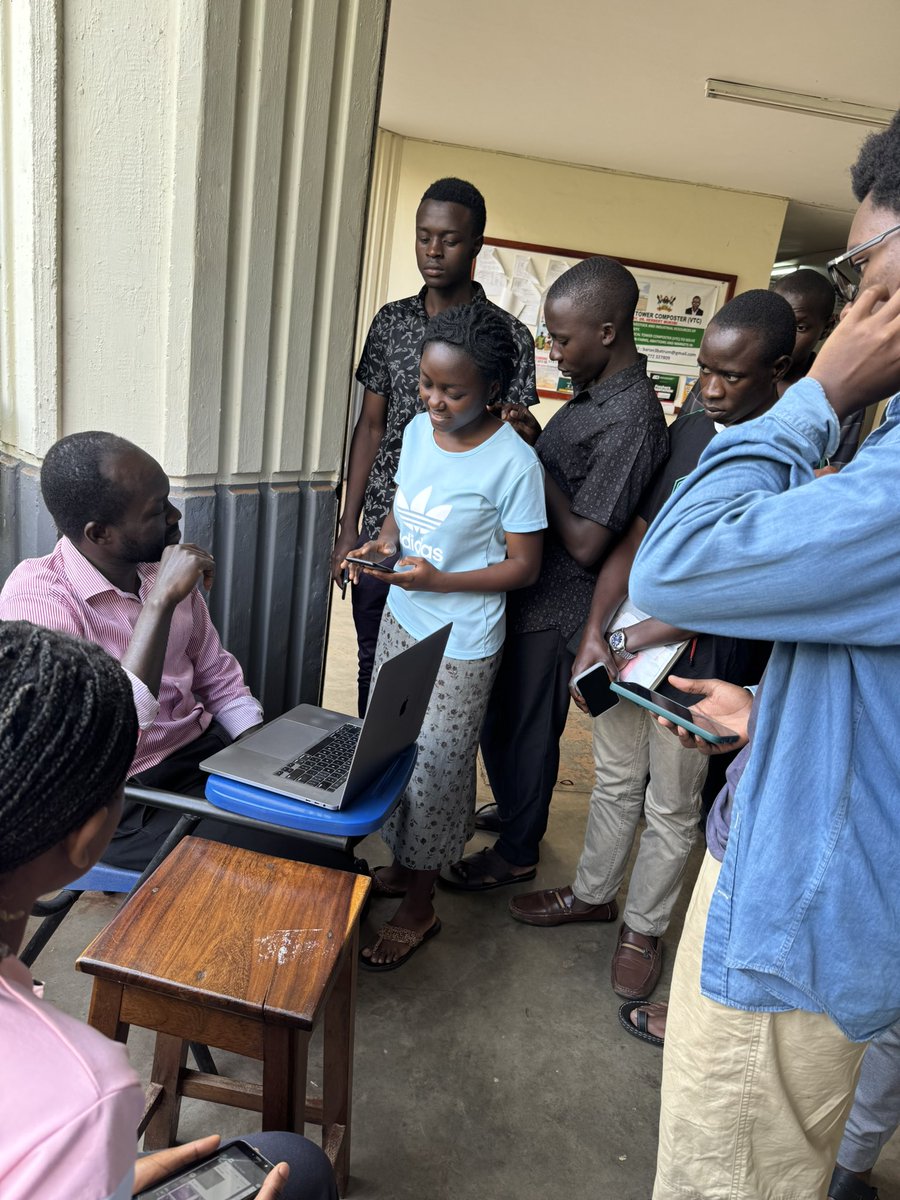 DICTSMakerere's tweet photo. A team from DICTS working closely with President of class reps @kabengwaeric02 to support @CovabMakerere freshers on ICT services. 
#fresherssupport #makictservices https://t.co/hCAkOUNDRi