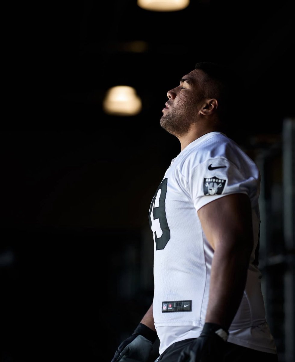 Laki Tasi had amazing debut for his pre season game in Las Vegas against the Sea Hawkes last week! 🙌🏽🖤 #NFL #LakiTasi #Raiders