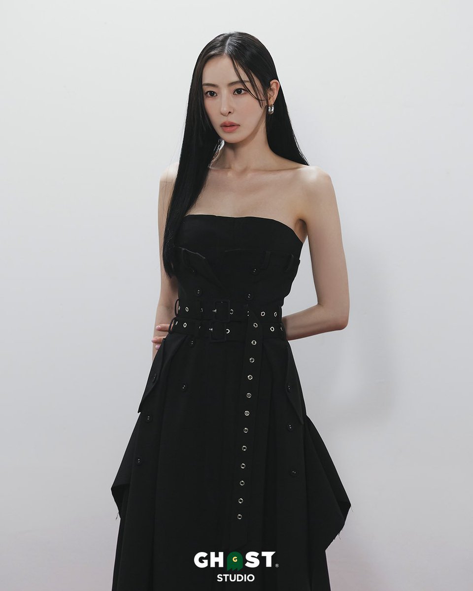 [아티스트]

<코스모폴리탄> 화보 
비하인드 공개✨

모든 컷이 'A'인 갓다희
오직 GO PIC에서💕

#이다희 #LEEDAHEE #코스모폴리탄 #비하인드 #cosmopolitan #화보