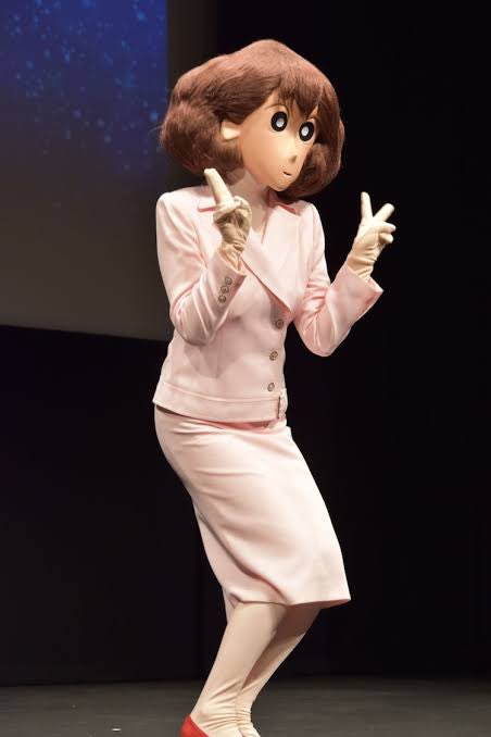 misae_shiri's tweet photo. anime                            real life https://t.co/XEta1Mnx8q