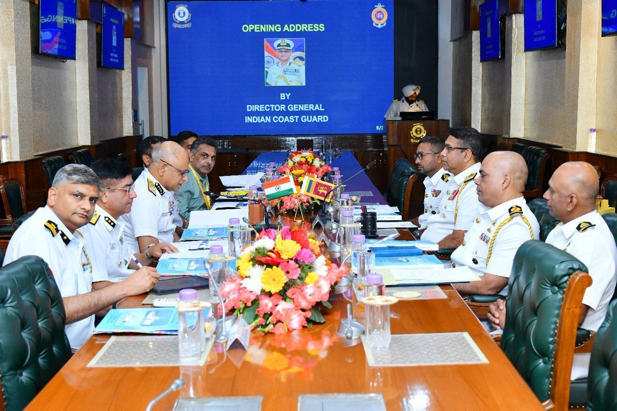 AIRNews_Chennai's tweet photo. இந்திய கடலோர காவல்படை (#ICG) மற்றும் இலங்கை கடலோர காவல்படை (#SLCG) இடையேயான 8 வது உயர்மட்ட ஆலோசனை கூட்டம் இன்று புதுதில்லியில் நடைபெற்றது.

@IndiaCoastGuard | @SLCoastGuard | @IndiainSL | @SLinIndia | @DefenceMinIndia https://t.co/LVMCcdO7aR