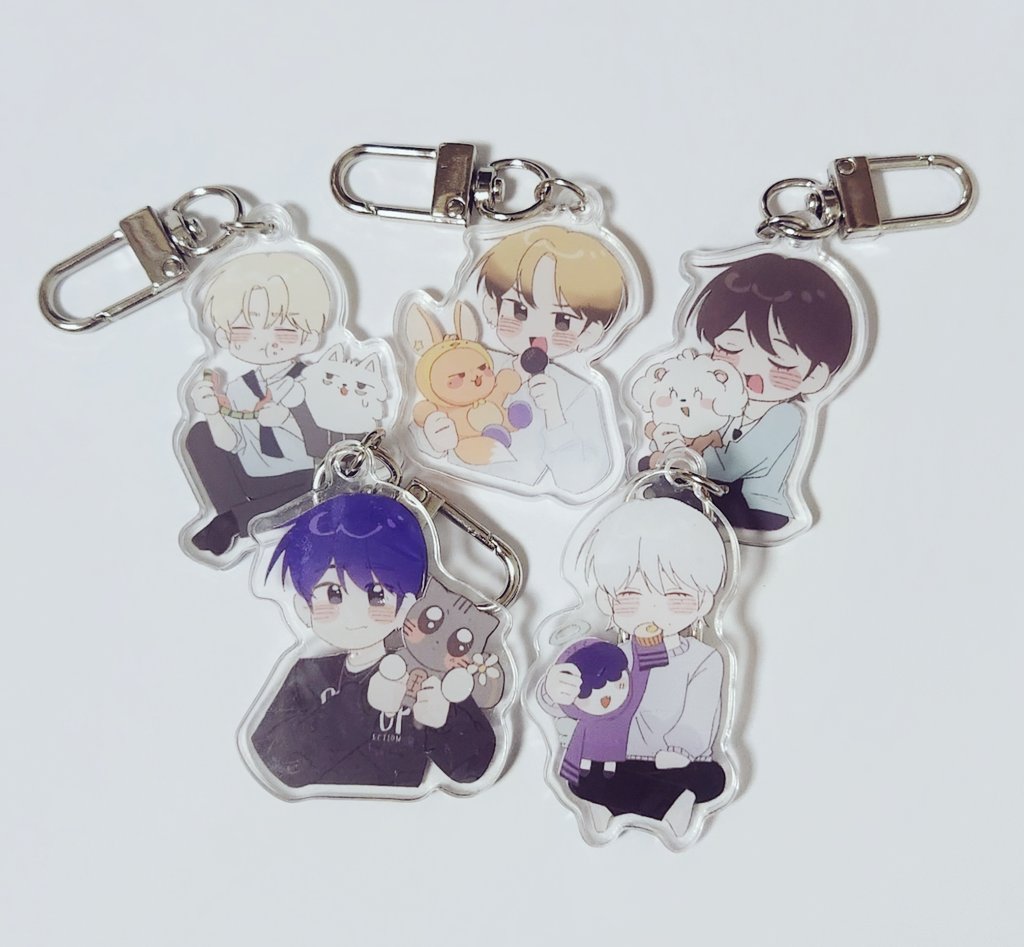 〈ACT : TOMORROW〉 IN SEOUL 나눔

💫나눔 물품 - 키링 + 소소한 간식🍪

💫 날짜 - 8월 23일 (막콘)

💫 수량 - 40개

💫 인증 - RT or 전 게시물 흔적

💫시간,착장,장소는 당일에 공지합니다📢

💫맞나눔 --> @ (소수만🥲)