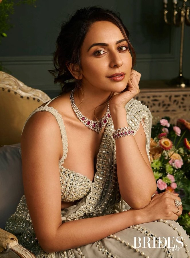 GyItv6abcAA9a6c?format=jpg&name=900x900