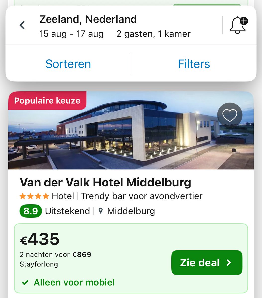Hallo Van der Valk, hoe vinden jullie zelf eigenlijk dat het gaat?
Duizend gulden voor één nachtje slapen. Voor datzelfde bedrag aten we vroeger met 28 familieleden een 3-gangen diner, inclusief appelmoes met kers, extra frietjes en drankjes. 
#vandervalk #AZC_Toekan #wtf