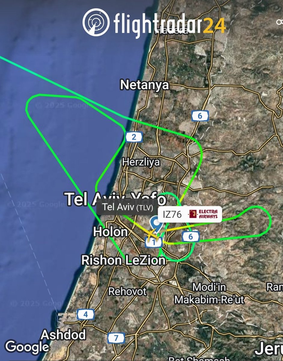 FlightModeblog's tweet image. On August 11, 2025, an #Arkia Israeli Airlines flight, #IZ76, an Airbus A320 (LZ-EAJ), operated by an Electra Airways aircraft, from #Rhodes,Greece, to #TelAviv's Ben Gurion Airport, experienced a landing gear malfunction.

#Greece #Israel #Airbus #A320 #aviation #avgeek #avgeeks