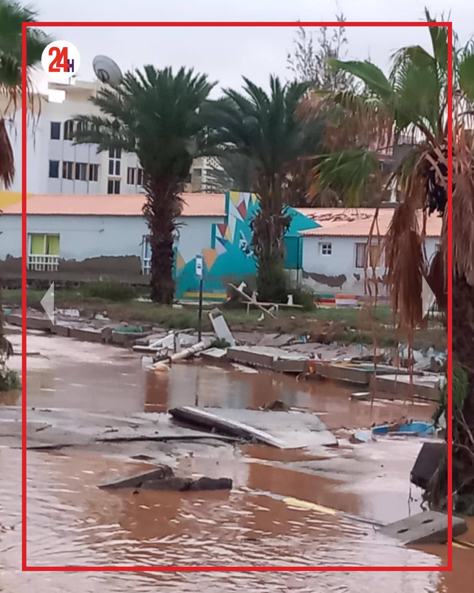 24horaspt's tweet photo. O governo cabo-verdiano anunciou o estado de calamidade nas ilhas de São Vicente e de Santo Antão, devido às fortes chuvas e consequentes cheias registadas na madrugada de terça-feira, dia 12.

#24Horas #CaboVerde #cheias https://t.co/Wd7cfE8Fai
