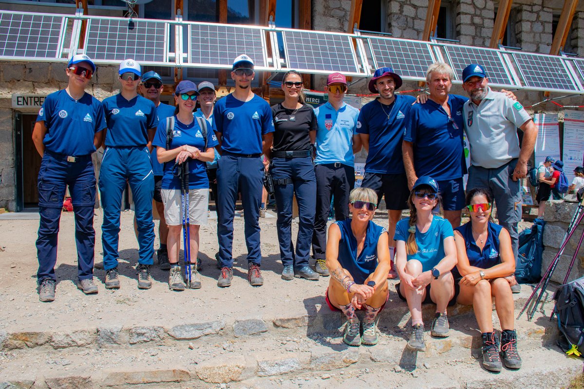 Prefet65's tweet photo. #VotreSécurité⛰️ | La #DC65 était présente aux côtés de l’office départemental des sports, de la #CRSPyrénées, des cadets du #GGD65 et du Parc national des Pyrénées sur l’opération « Prévention Montagne Pyrénées » au refuge Wallon Marcadeau. https://t.co/LPp3TKsAj1