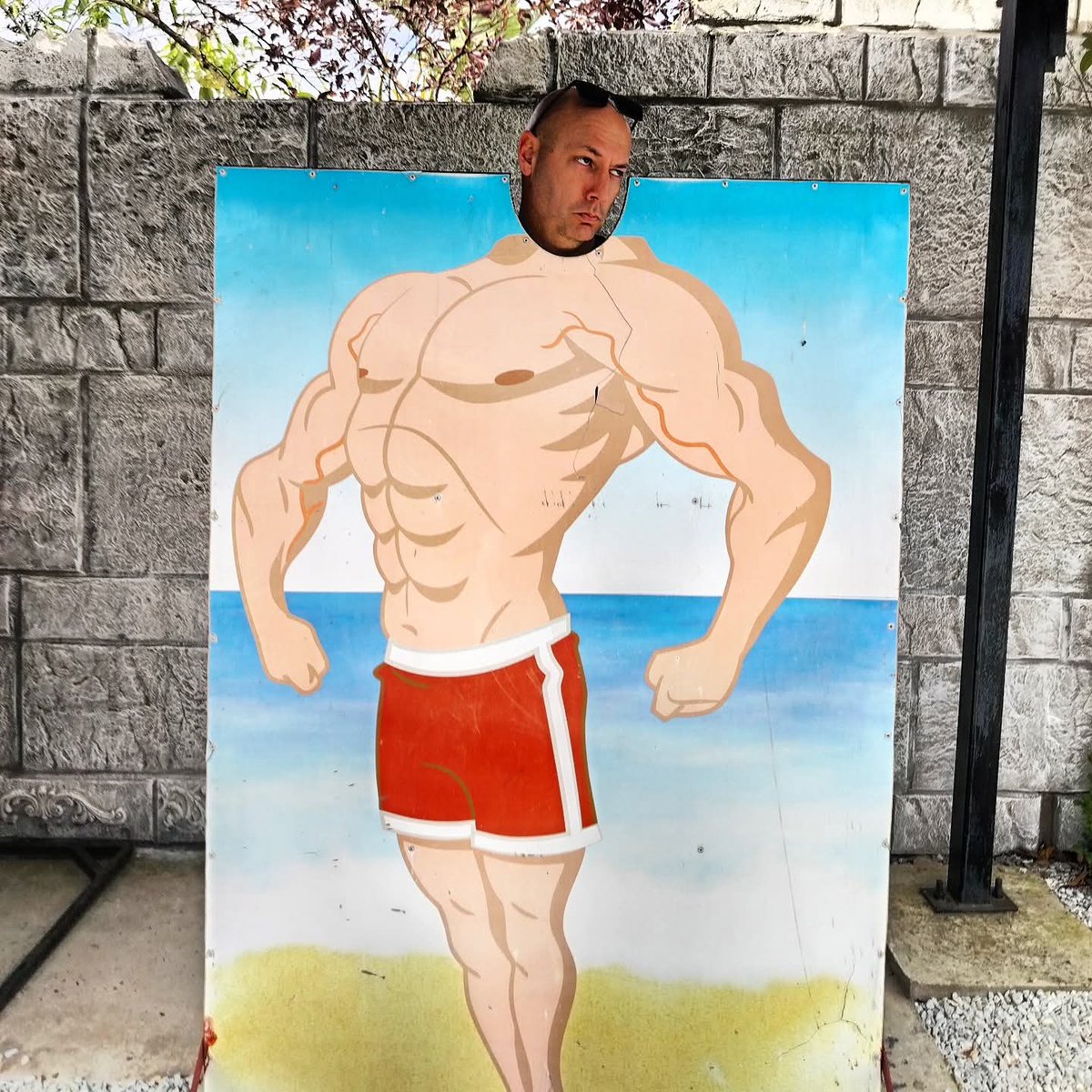 My writer brain is buff, but my dad bod... well, I'm working on it. See the double chin?

Writing &amp; being a present dad is a workout in itself.

Fellow writers, how do you stay in shape? How do you slot in exercise time around writing &amp; parenting?

#authorslife #exercisetips