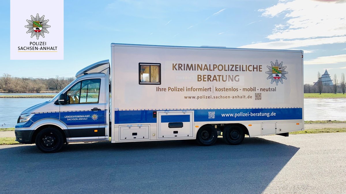 Morgen, am 13.08.2025, ist unser #Landespräventionsmobil in #Harzgerode!
🗺️ Wo genau? 📍Schlossbergterrassen
⌚️ Wann genau? 👉️10:00 - 14:00 Uhr
Kommt vorbei und lasst euch umfangreich zum Thema #Sicherheit &amp; #Prävention beraten!