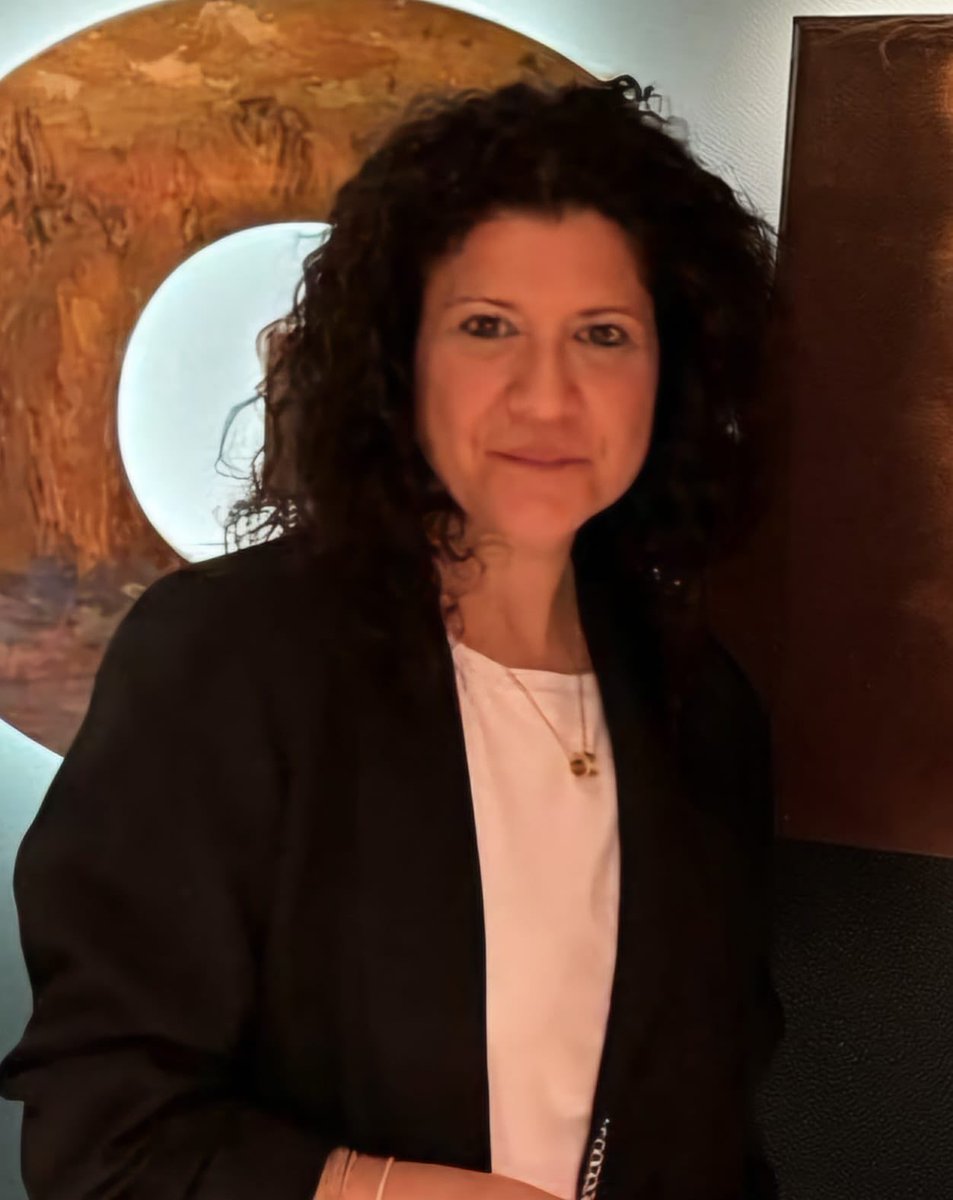 chirurgia.generale_trieste (@chir_gen_ts) on Twitter photo 🏆 Nuovo riconoscimento internazionale per la Chirurgia Generale di Trieste
Congratulazioni alla Prof.ssa Silvia Palmisano e al team per l’EAES Research Grant sul progetto TRAIN Study. <a href="/EAES_eu/">EAES</a> <a href="/_aleunammanu_/">Manuela Mastronardi</a> <a href="/MarinaYLeft/">Marina Yiasemidou, MBBS, MSc, PhD, FRCS</a> <a href="/UniTrieste/">Università di Trieste</a> <a href="/AsugiFVG/">@asugiFVG</a> #Surgery #AI #ColorectalSurgery 🏆 Nuovo riconoscimento internazionale per la Chirurgia Generale di Trieste
Congratulazioni alla Prof.ssa Silvia Palmisano e al team per l’EAES Research Grant sul progetto TRAIN Study. <a href="/EAES_eu/">EAES</a> <a href="/_aleunammanu_/">Manuela Mastronardi</a> <a href="/MarinaYLeft/">Marina Yiasemidou, MBBS, MSc, PhD, FRCS</a> <a href="/UniTrieste/">Università di Trieste</a> <a href="/AsugiFVG/">@asugiFVG</a> #Surgery #AI #ColorectalSurgery