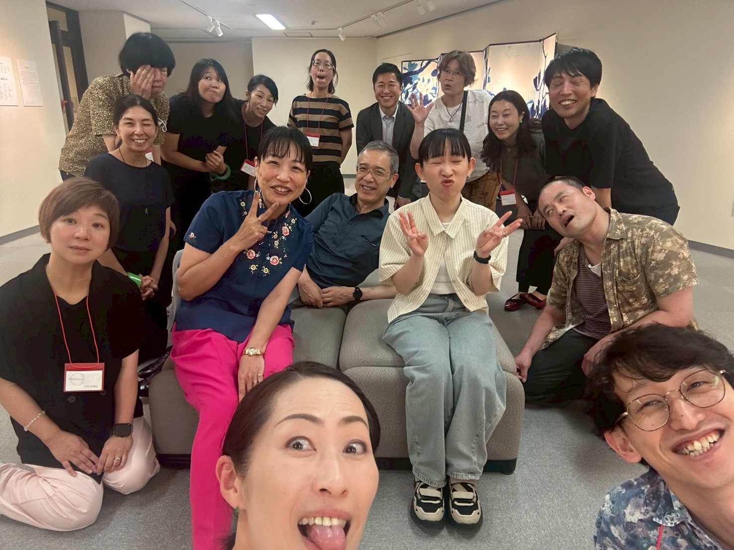 日展評議員 山本正年 志野花生 共箱栞 志野焼 美濃焼 花瓶 花器 花入 華道具 日展評議員 山本正年 志野花生 共箱栞 志野焼 美濃焼 花瓶 花器