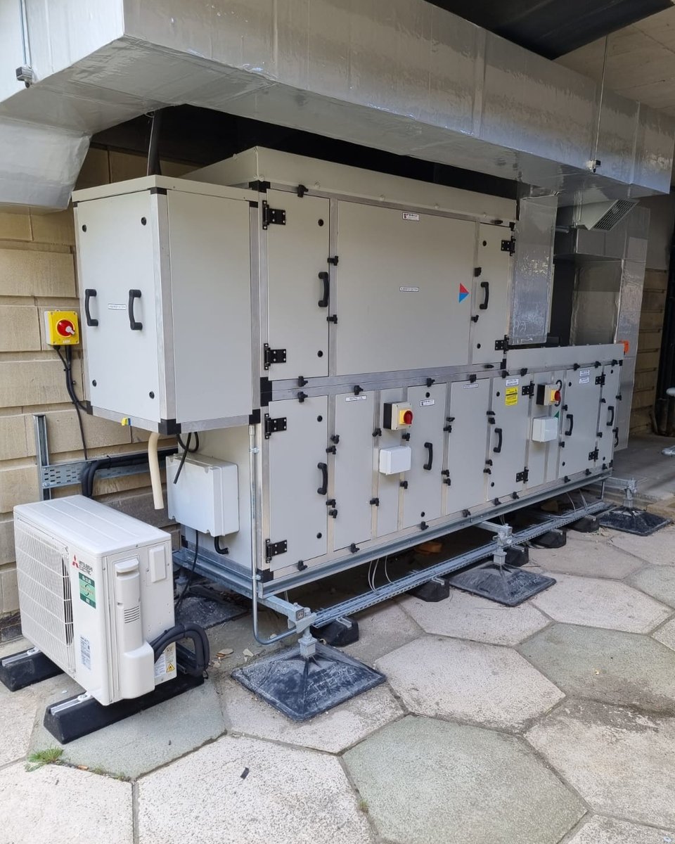 iac_systems's tweet image. Another smart control panel install by us! Our latest AHU control panel is now live, delivering precision airflow, temp control &amp;amp; energy efficiency via our iSmart system.

✅ Compact design
✅ Fully integrated
✅ Built in London

#HVAC #SmartControls #iACS #AHU #EnergyEfficiency