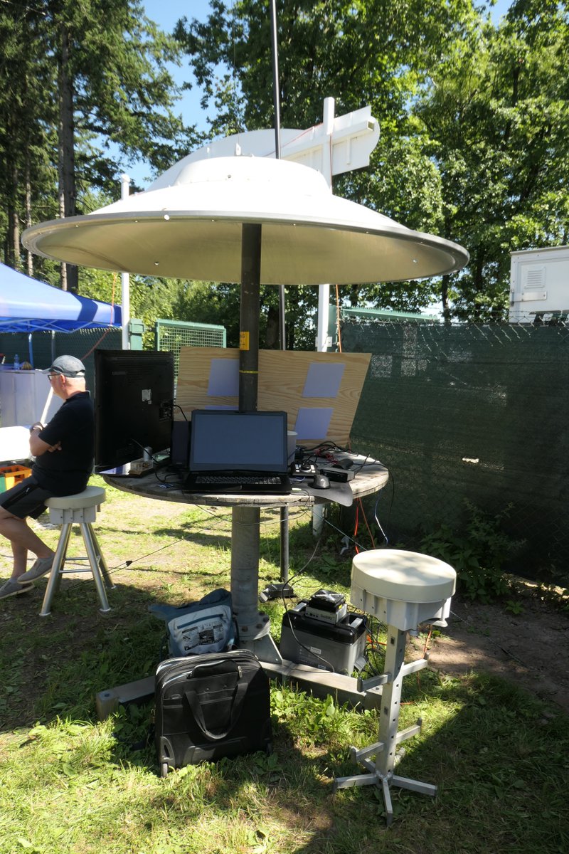 df4wp's tweet image. Fieldday beim DARC OV Mümlingtal F35 - Vorgeführt wurden FM-Funknetz, #Meshtastic, #RADE, QO-100, SatNOGS, Kurzwelle, UKW und vieles mehr. Eine rundum gelungene Veranstaltung! #darc #hamradio #amateurfunk