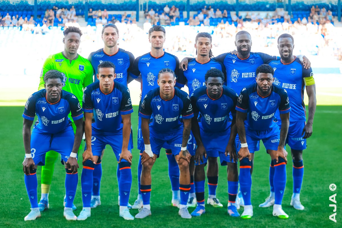 yayanike7777882's tweet photo. AJ Auxerre vs Fc Lorient 1er Journée de L1
Date : Dimanche 17 août 2025 17h 🏟 Stade Abée Dechamps Chaîne : Ligue 1 + , DAZN et Amazon
Arbitre : Inconnu pour le moment
Stats : Dernière rencontre 1-0 pour Auxerre Bilan des 5 derniers matchs 1V 2MN 2D pour l'AJA
#TeamAJA #TeamFCL https://t.co/3DDgnJtw3q