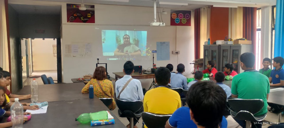 kviitkanpur's tweet image. Innovation in Action!
KVIIT kanpur &apos;s ATL Lab comes alive this Mega Tinkering Day- Young minds creating, experimenting and building the future!
#MegaTinkeringDay
#ATLReflections
#WhatweBuilt
#MTD2025
@KVS_HQ 
@KVS_Lucknow