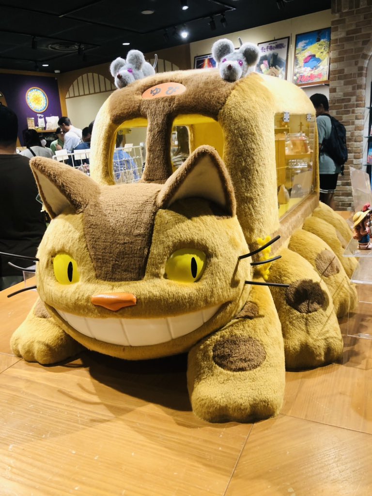 (/・ω・)/にゃー！