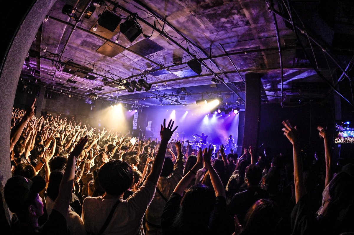 弌誠 「チャイルドレストラン」

ベースで演奏させて頂きました！！

パンパンのLIQUIDROOM最高の景色でした。
