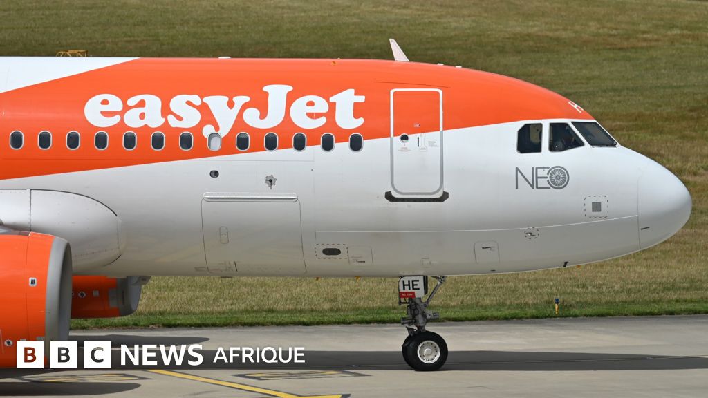 Le pilote, dont l'identité n'a pas été révélée, a été aperçu déambulant nu dans les espaces communs d'un complexe hôtelier cinq étoiles au Cap-Vert.
bbc.in/4mcgNOa