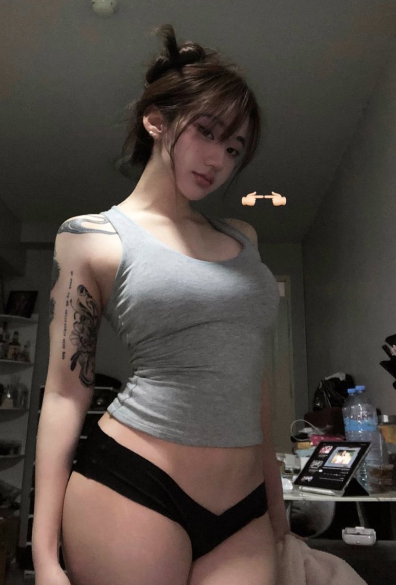 If you accept random nudies from 22yo, say