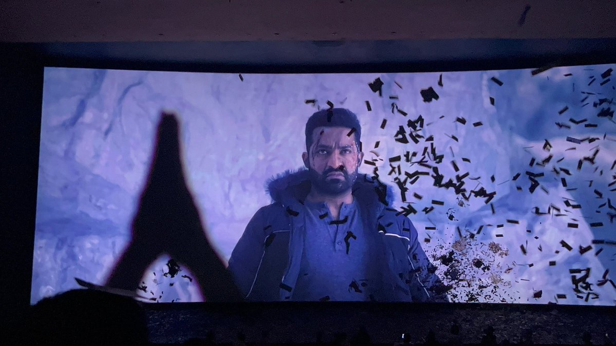 thisispavan9's tweet photo. Let’s celebrate our  @tarak9999🐯 on big Screen 🥳

Just ignore Negativity and hyped for #AgentVikram 

#War2 https://t.co/jFRGDQEpcl