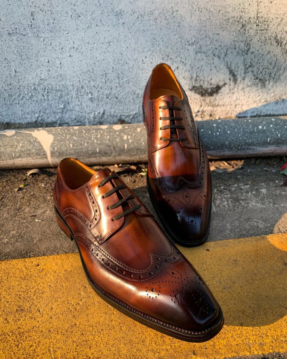 Stylensmileshop's tweet image. Crafted for the modern gentleman, our Patina Leather Derby Brogues are the perfect balance of classic detailing and rich hand-finished color.
---
stylensmile.co 
.
#PatinaShoes #DerbyBrogues #MensStyleEssentials #LuxuryFootwear #HandFinishedLeather