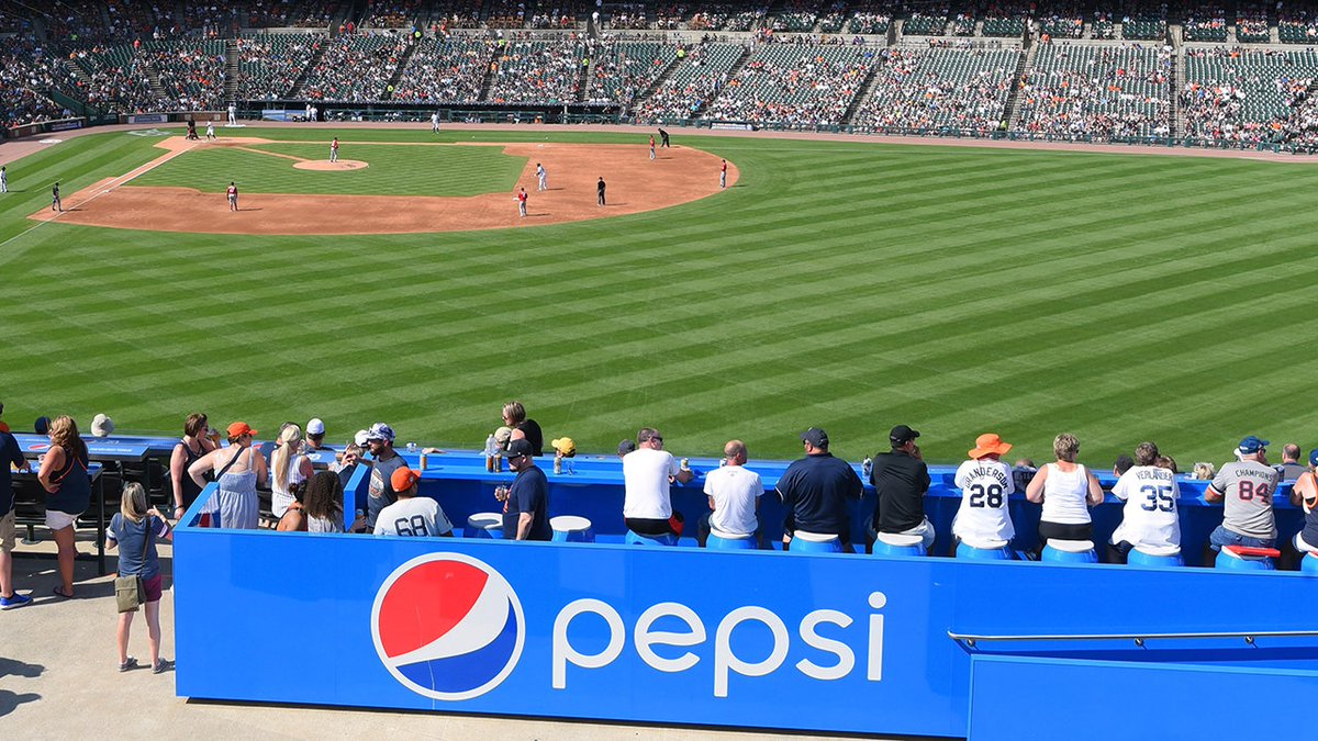 OhioBeverage's tweet photo. #DidYouKnow August 12th is National Baseball Fans Day?
There’s no better way to celebrate than with an ice-cold beverage in hand while enjoying America's pastime. Cheers to the perfect pairing!
#OhioBev #MoreChoices #LessSugar https://t.co/TXsPvEeZ7Z
