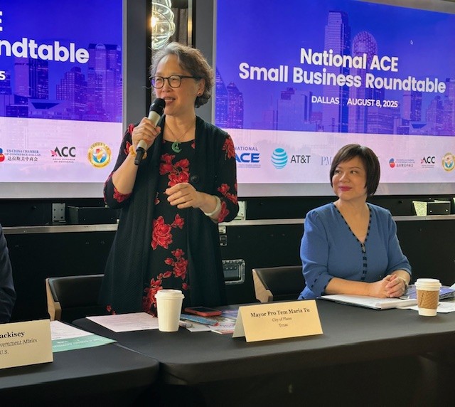 AsianChamberHou's tweet image. The ACC Houston team attended the National ACE Small Business Roundtable in Dallas with AT&amp;amp;T &amp;amp; U.S. China Chamber of Commerce Dallas—discussing workforce, AI, access to capital, supply chain &amp;amp; more to strengthen our business community. 💼✨ #SmallBusiness #AAPIBusiness