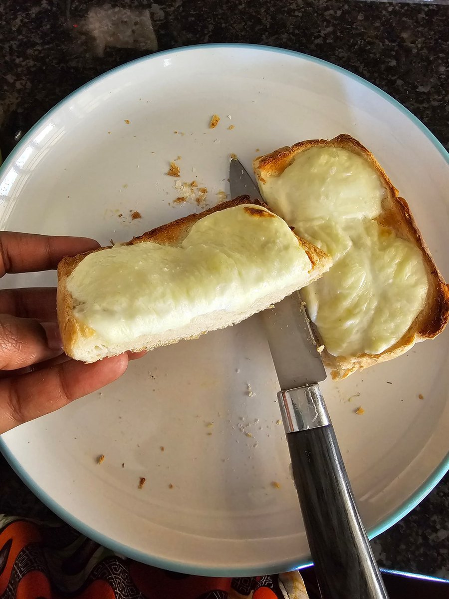 The kitchen alchemist I married 🤣 likes to  spend the weekend experimenting. This past weekend ? Mozzarella from the scratch using milk fresh from the cow. The result? Delicious and creamy. 
vm.tiktok.com/ZMAe8G4kn/
