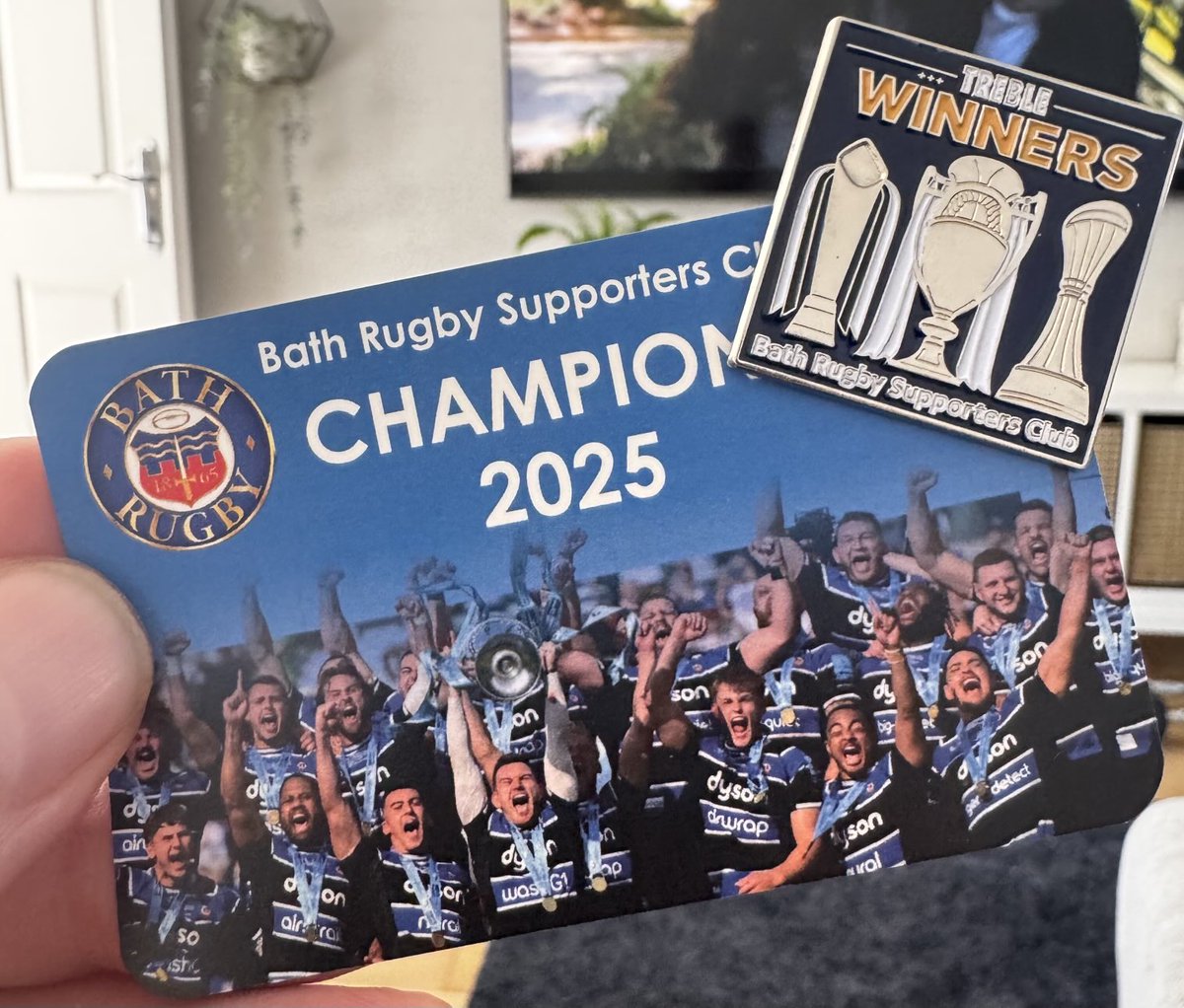 Ashley Hutchinson 💙 tweet media