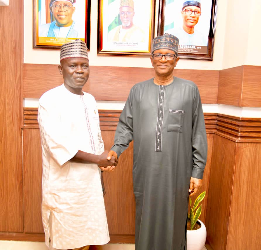 Building Green Partnerships 🌱
NEWMAP-EIB’s Engr. Ayuba Anda Yalaks visits NAGGW, congratulates DG on 10th Anniversary &amp; pledges stronger collaboration on watershed mgt, land restoration &amp; sustainable livelihoods #ClimateAction #GreenEconomy #WatershedManagement #LandRestoration