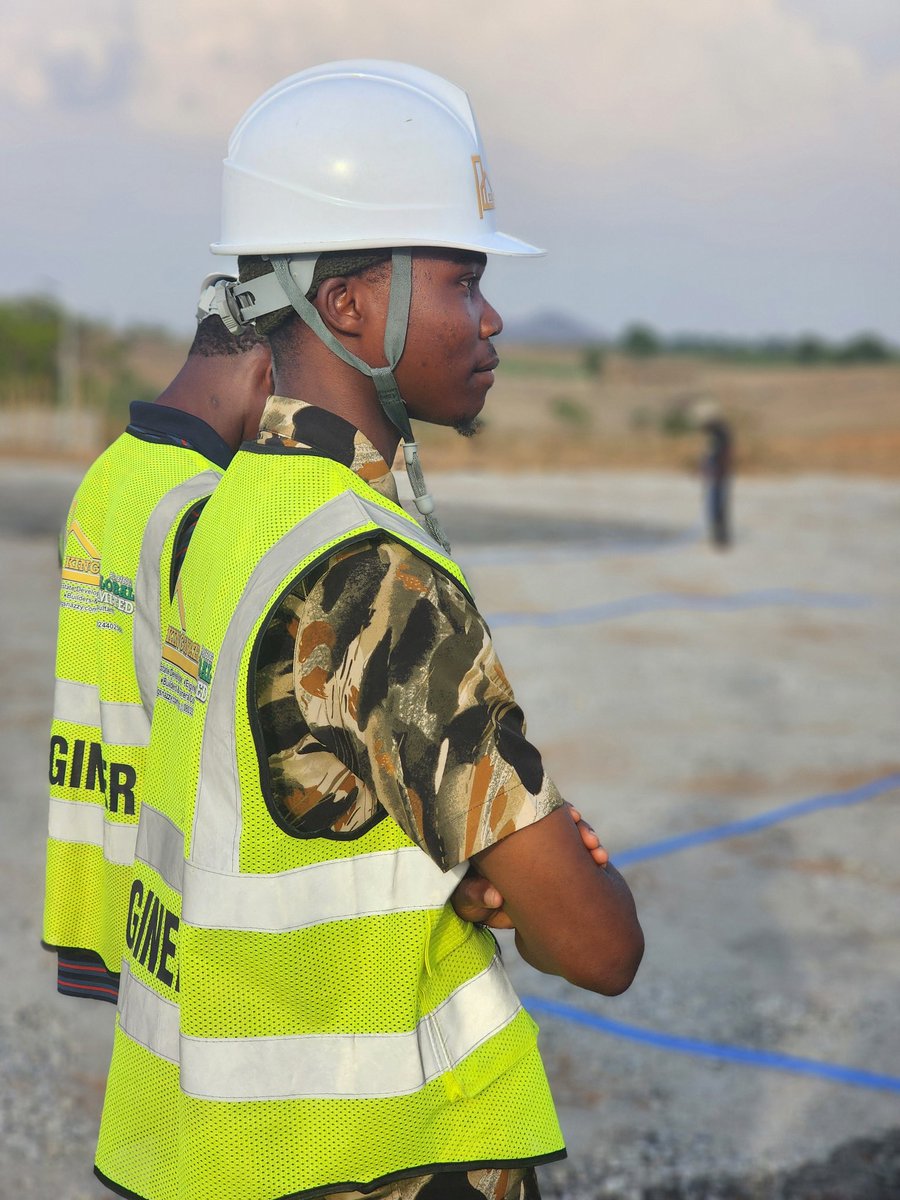 OlaofAbuja01's tweet photo. Ladies And Gentlemen In Construction Industry, Let’s Have Your Picture And Your Profession.

Name: Aremu Abdulrasheed Olamide
Profession: Quantity Surveyor https://t.co/dXWF5OccG9