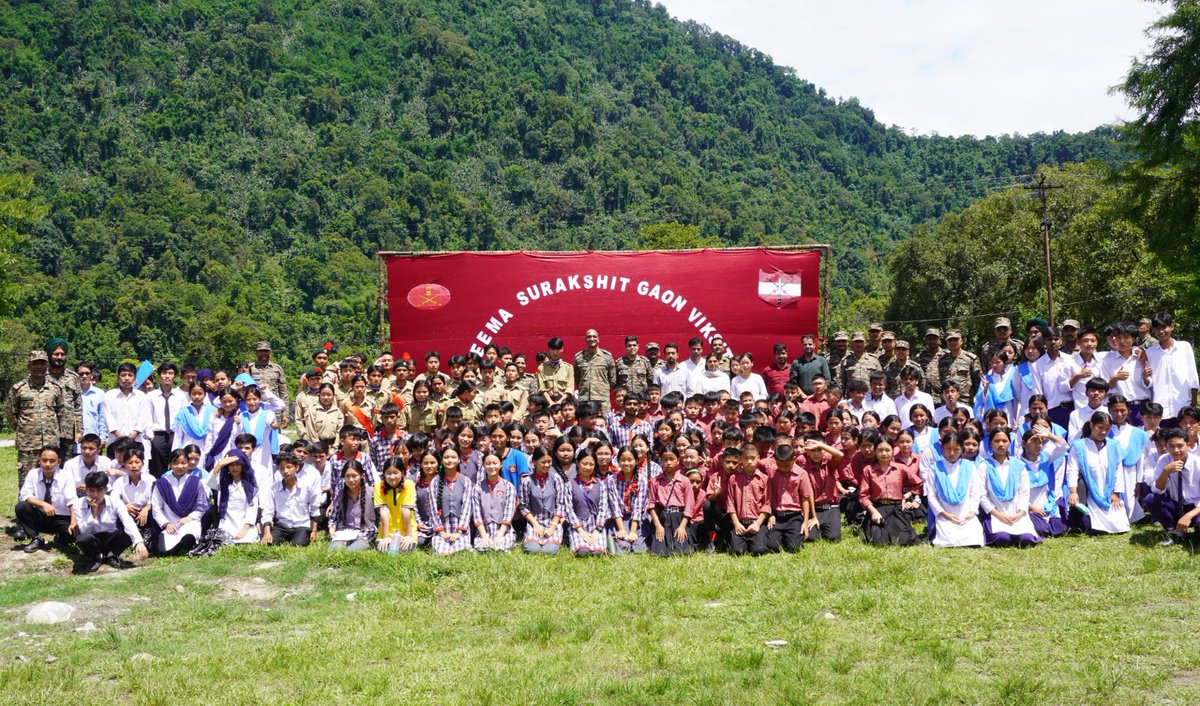 MyGovArunachal's tweet photo. The Spears Corps of the Indian Army organized the ‘Seemaon ke Rakshak, Gaon ke Saathi’ outreach program at Tuting, Upper Siang, under the theme Seema Surakshit, Gaon Viksit. The initiative aims to strengthen civil–military cooperation in strategically significant border regions. https://t.co/1NWd4HMhqb