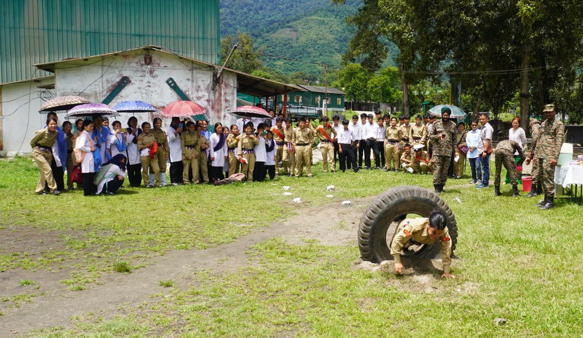 MyGovArunachal's tweet photo. The Spears Corps of the Indian Army organized the ‘Seemaon ke Rakshak, Gaon ke Saathi’ outreach program at Tuting, Upper Siang, under the theme Seema Surakshit, Gaon Viksit. The initiative aims to strengthen civil–military cooperation in strategically significant border regions. https://t.co/1NWd4HMhqb