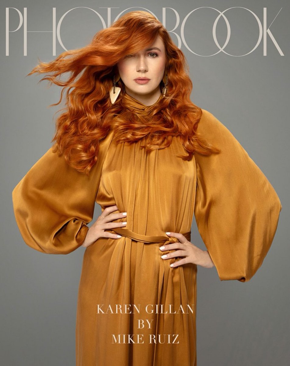 🆕 Karen Gillan é capa da ‘Photobook Magazine’, de agosto! ❤️