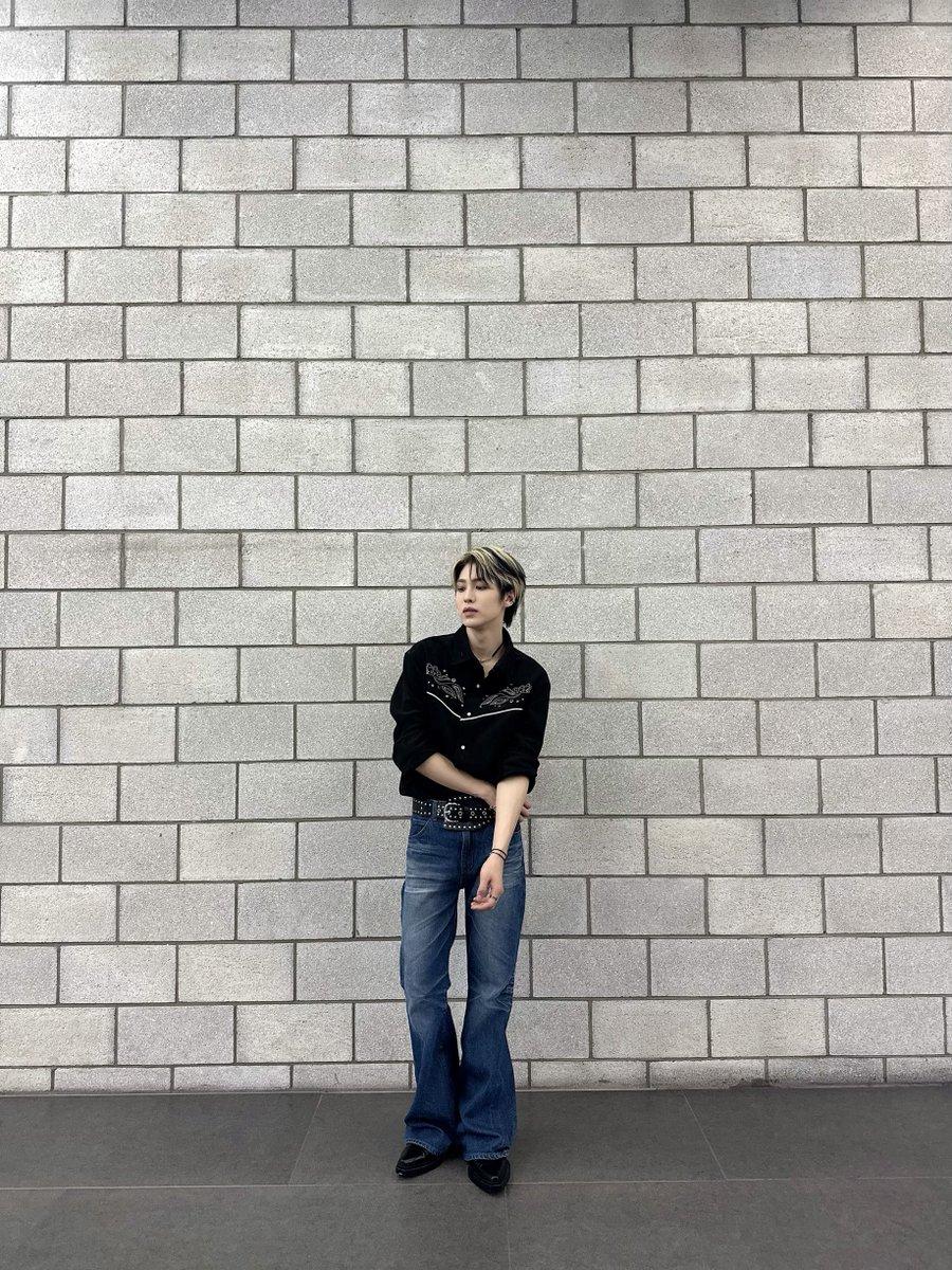 오늘도 눈물나게 고맙다구!🥲

#EPEX #이펙스 #AYDEN #에이든