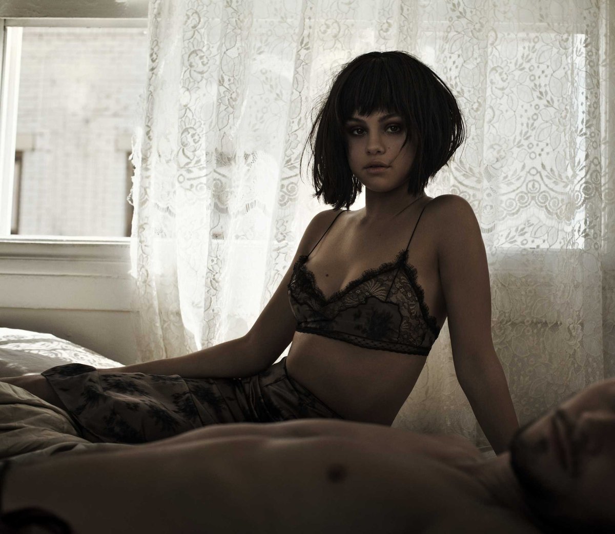 "Got bruises on my neck , god damn men. Having a day off today."