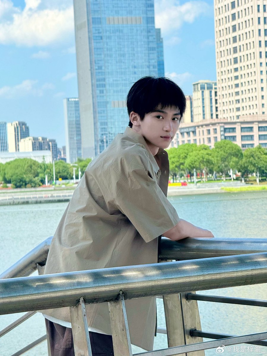 02ziyu's tweet photo. ziyu’s weibo post: always remember that summer

#ziyu #梓渝 https://t.co/0AzI5k2kns