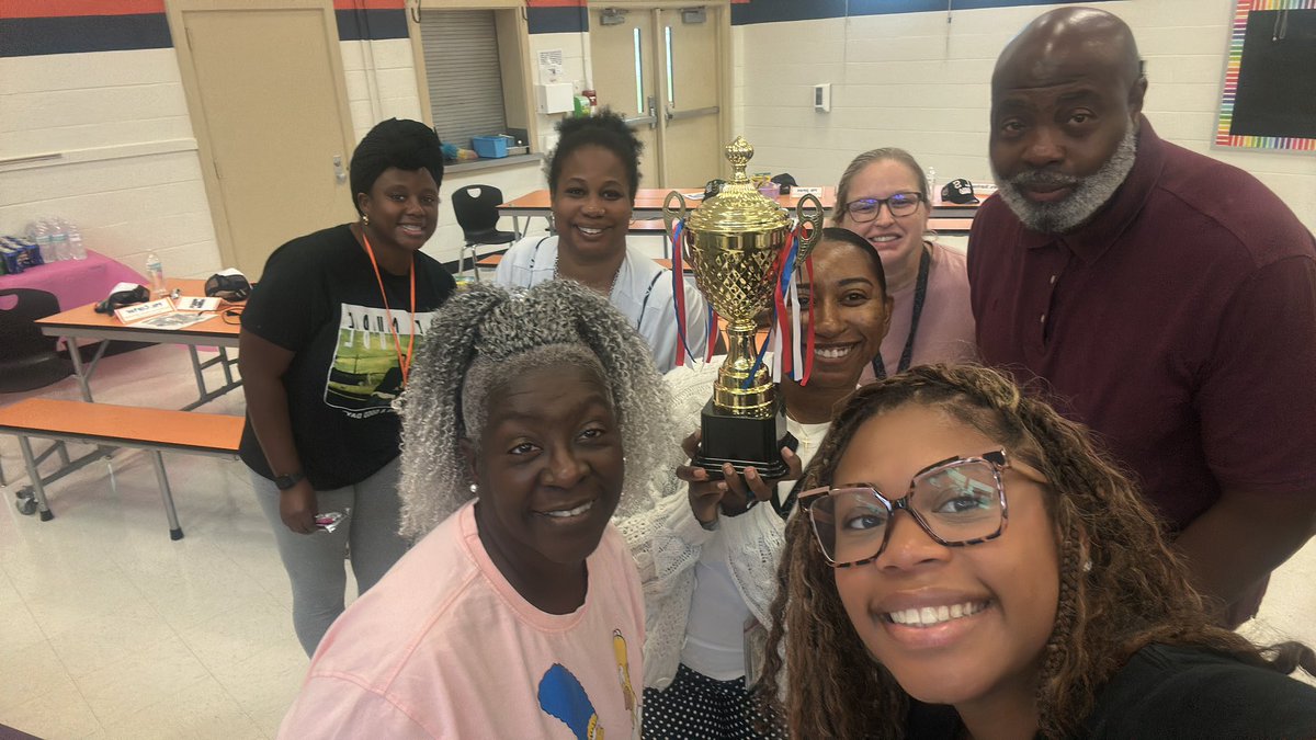 Amanda Hefner tweet media