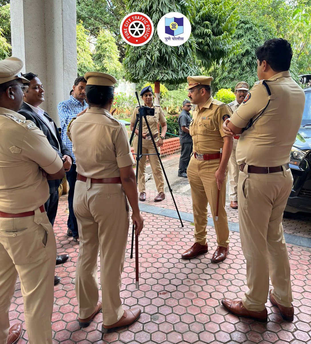 यावेळी विरुद्ध दिशेने येणाऱ्या वाहनांवर चलन करण्यासाठी एआयच्या मदतीने ट्रायपॉड आणि मोबाईलचा वापर करण्यात येणार आहे. गर्दीच्या ठिकाणी या मोबाईल व ट्रायपॉडचा वापर करणे सोपे होऊन कारवाई करणे सुकर होणार आहे. वाहतूक नियमांचे उल्लंघन करणाऱ्या चालकांवर दंडात्मक कारवाई करण्यासाठी या एआय