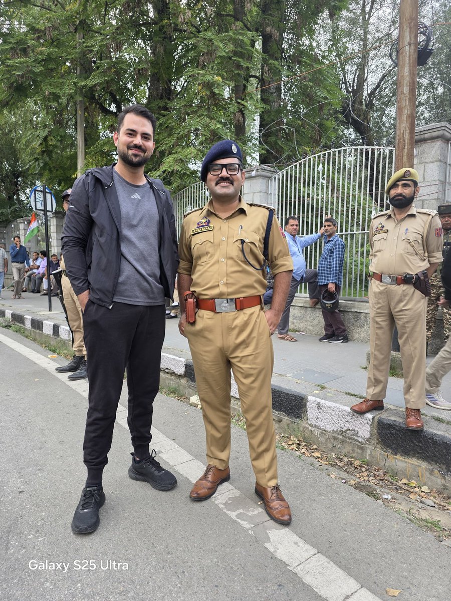 muksit22's tweet image. Scenes from #TirangaYatra 
#Batchmates